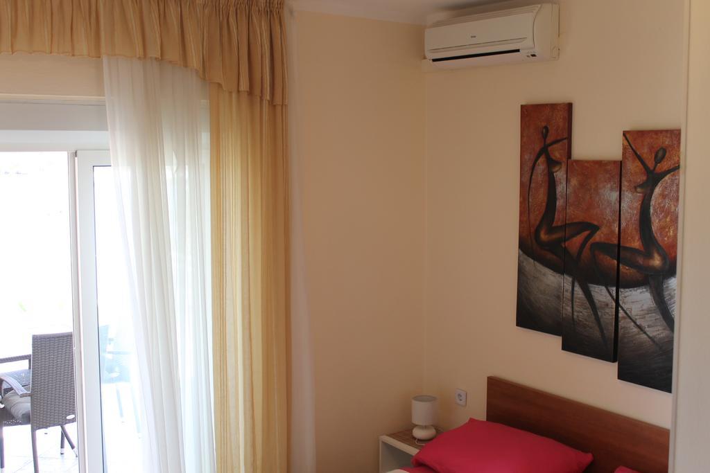 Apartments Roko Kolinda Бибинє Екстер'єр фото