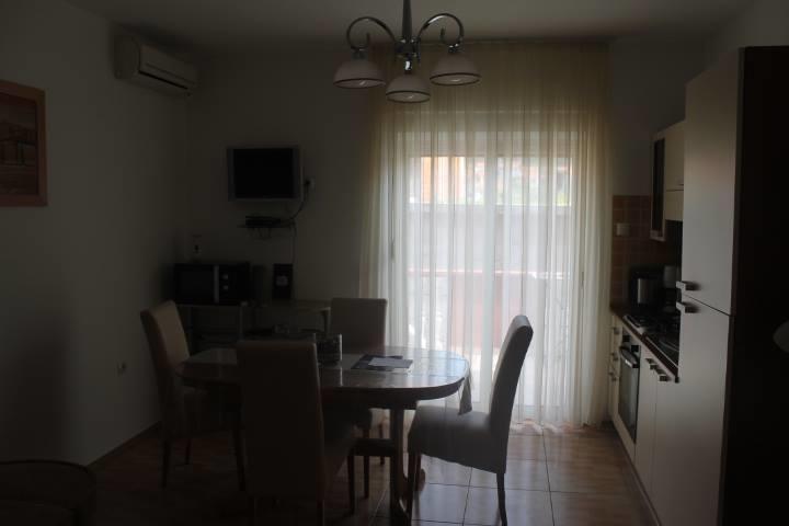 Apartments Roko Kolinda Бибинє Екстер'єр фото