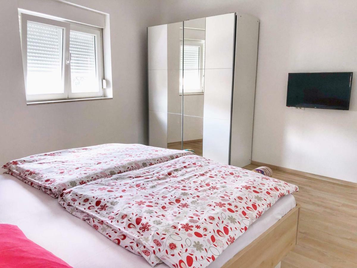 Apartments Roko Kolinda Бибинє Екстер'єр фото